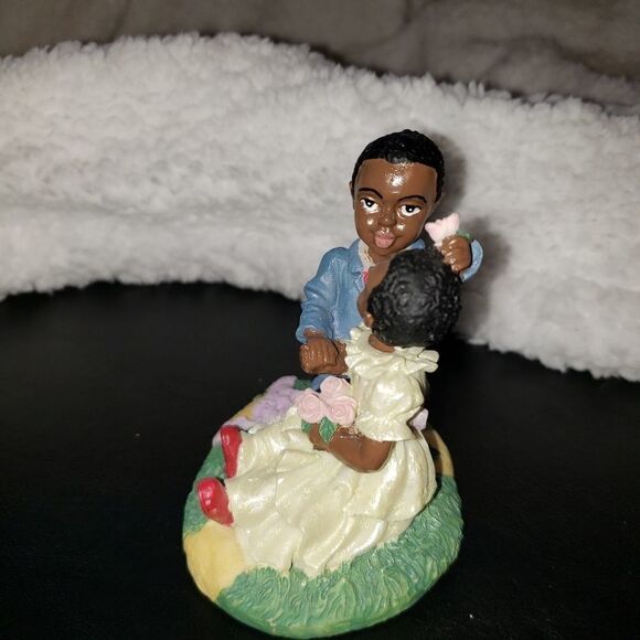African American Figurine - Picture 5 of 8